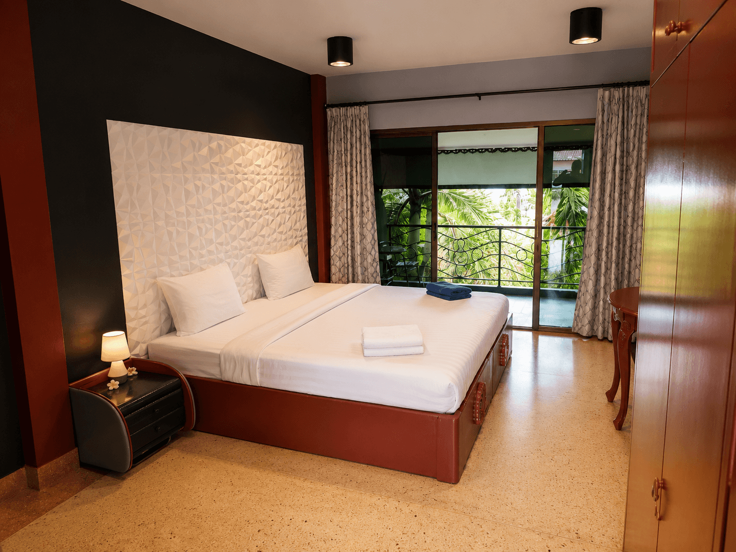 Comfort room